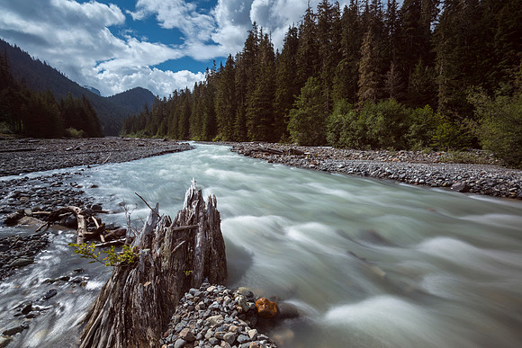 Flowing Wells